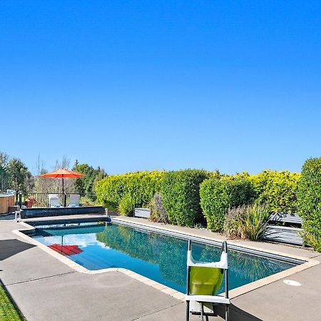 אגם טאופו Mountviews Lodge מראה חיצוני תמונה