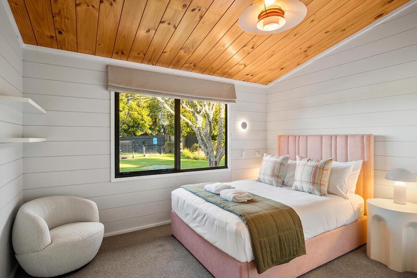 אגם טאופו Mountviews Lodge מראה חיצוני תמונה