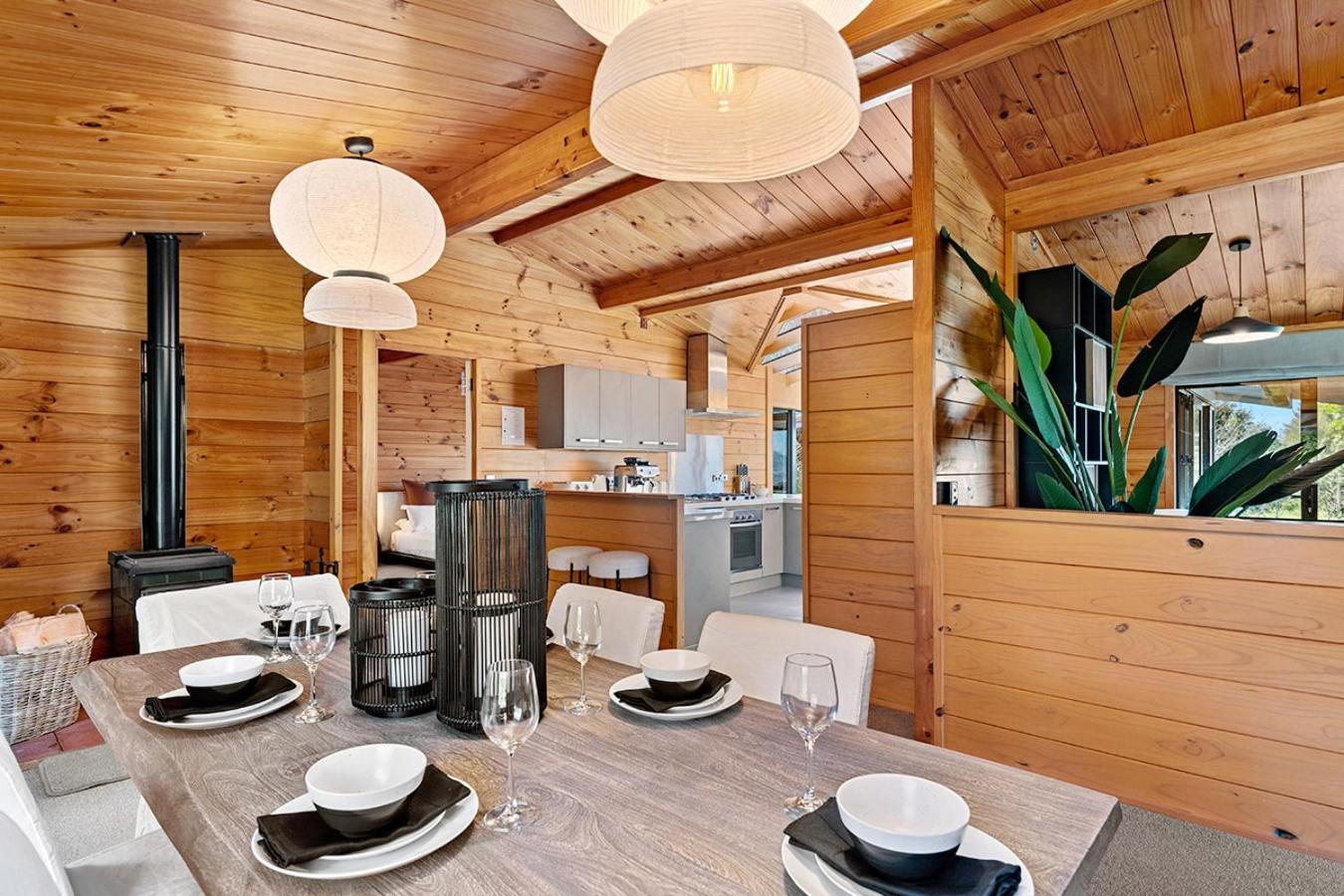 אגם טאופו Mountviews Lodge מראה חיצוני תמונה